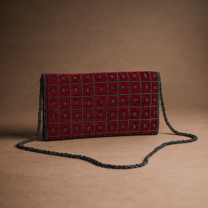 Red Beaded Clutch Bag with Floral Embroidery and Chain Strap